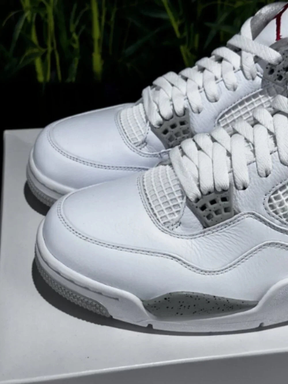 Nike Air Jordan 4 Retro [White Oreo]